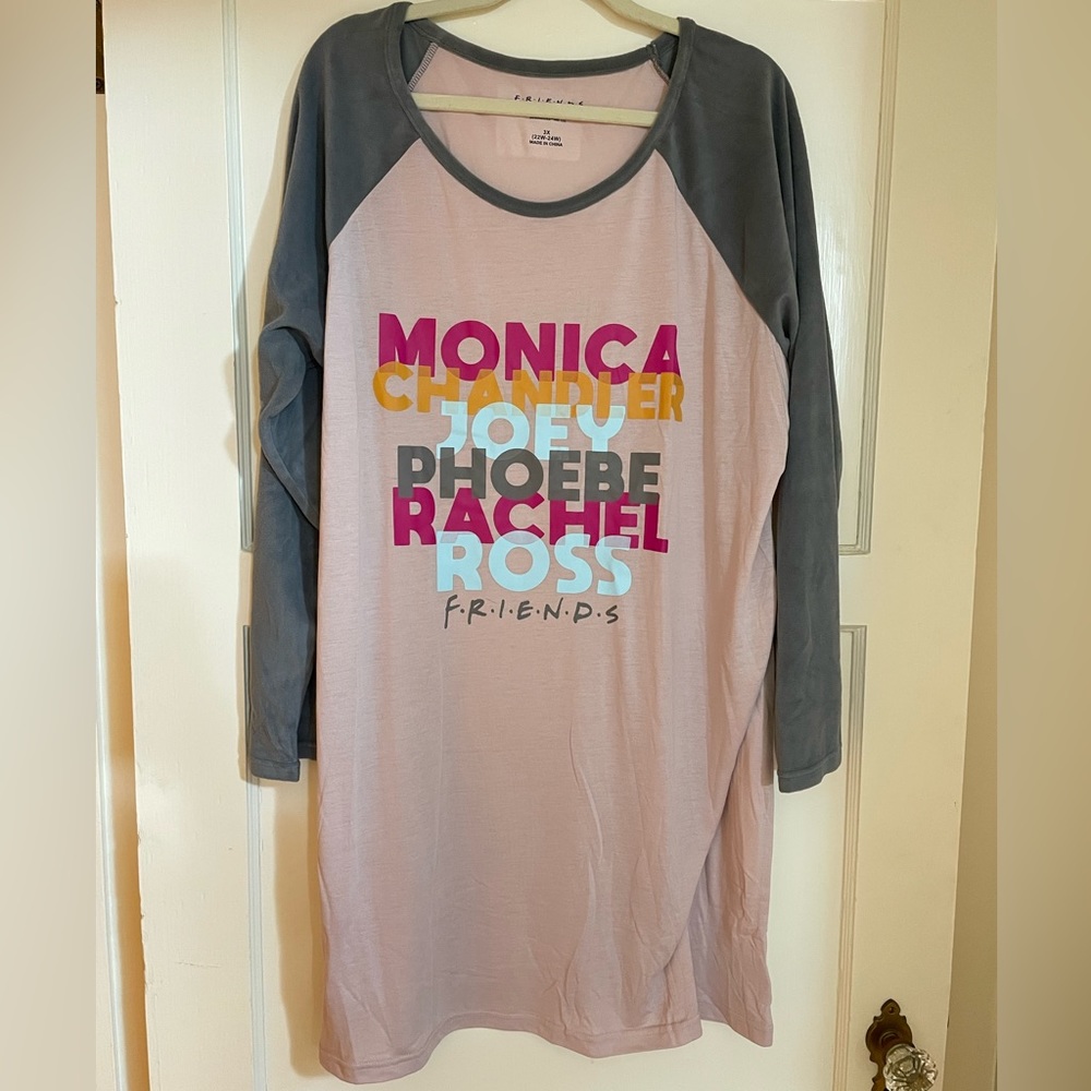 Friends Long Sleeve Night Gown Size 3X NWOT